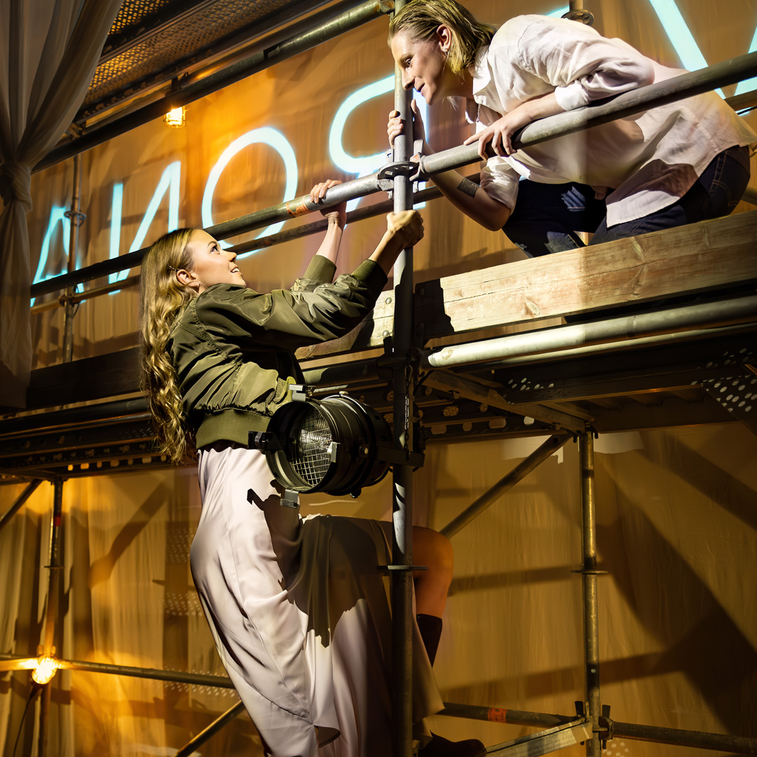 Telinekataja Telineitä teatterin tarpeisiin Turussa