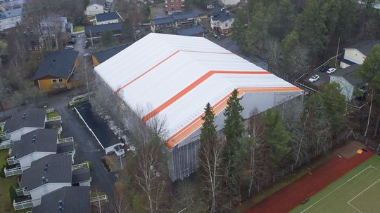 Tahmelan päiväkotia rakennetaan ahtaalle tontille ahtaiden teiden päässä