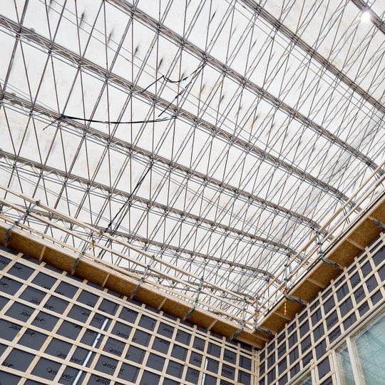 Telinekataja Lempäälän Saikantalon sääsuojaus