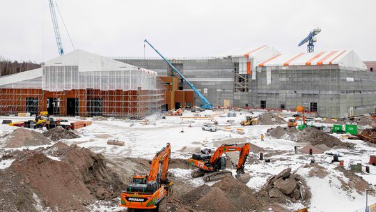 Roihupellon kulmissa ei oiota: uusi kampus nousi säältä suojattuna